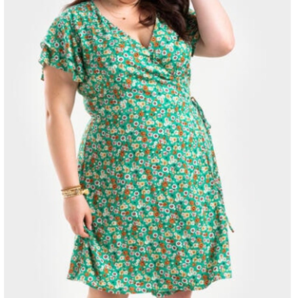 Lue Green Floral Wrap Dress - Size 2X - NWT!